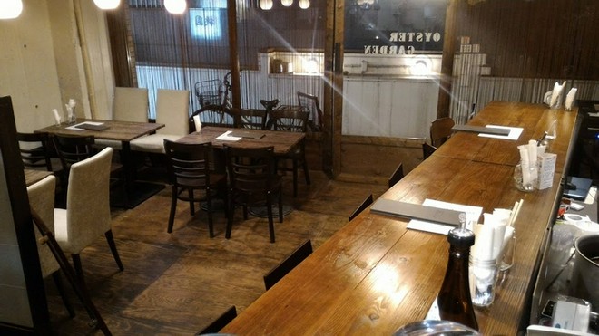 カウンター席がある