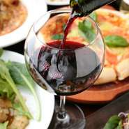 飲み放題→時間無制限+カクテル100種類飲み放題付き！