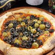 トマトソース&オリーブ&オレガノ&チリ