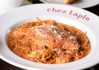 渡り蟹とモッツァレラチーズのトマトクリームソース