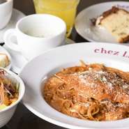 ※表示価格は平日は税込／土日祝は税別価格となります。