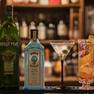 クラシックカクテルからシグネチャーまで。伝統の美酒で乾杯
