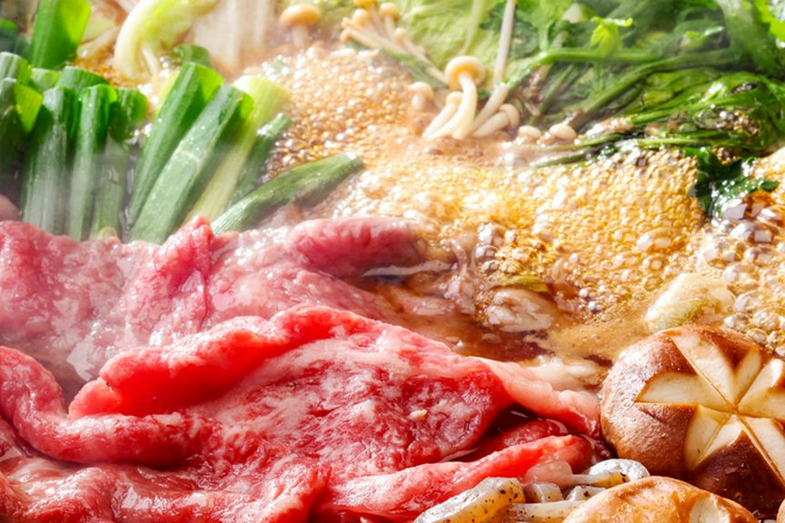 近江牛ならではの醍醐味がぎゅっと凝縮された『近江牛　すきやき（2名様〜）』
