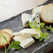 ワインのあてにどうぞ。