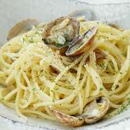 レギュラー／1000円　ハーフ／600円
アサリの出汁の効いたクラシックメニュー！