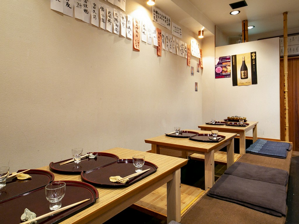おすすめの酒と店主心尽くしの絶品料理を味わえる、憩いの空間