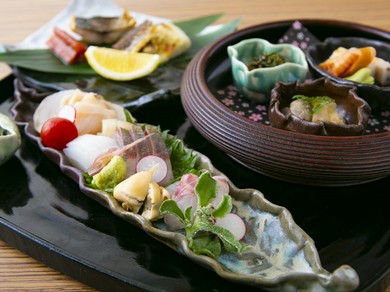 日本酒と相性の良い料理が一膳に『酒さかな膳』