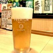 神泡達人店認定の極上のビールをお楽しみいただけます。清潔なサーバー、グラス、注ぎの技術によってプレミアムビールならではの美味しさをご堪能ください。