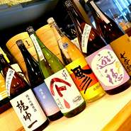 宮城県を含む各地の地酒を8種入れ替わりでご用意しております