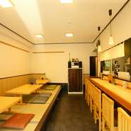 「かゆいところに手が届くようなサービス、ホスピタリティを意識しています」という大橋氏。いつでもゲストに注意を払い、さりげない気遣いで、快適な時間を演出してくれます。