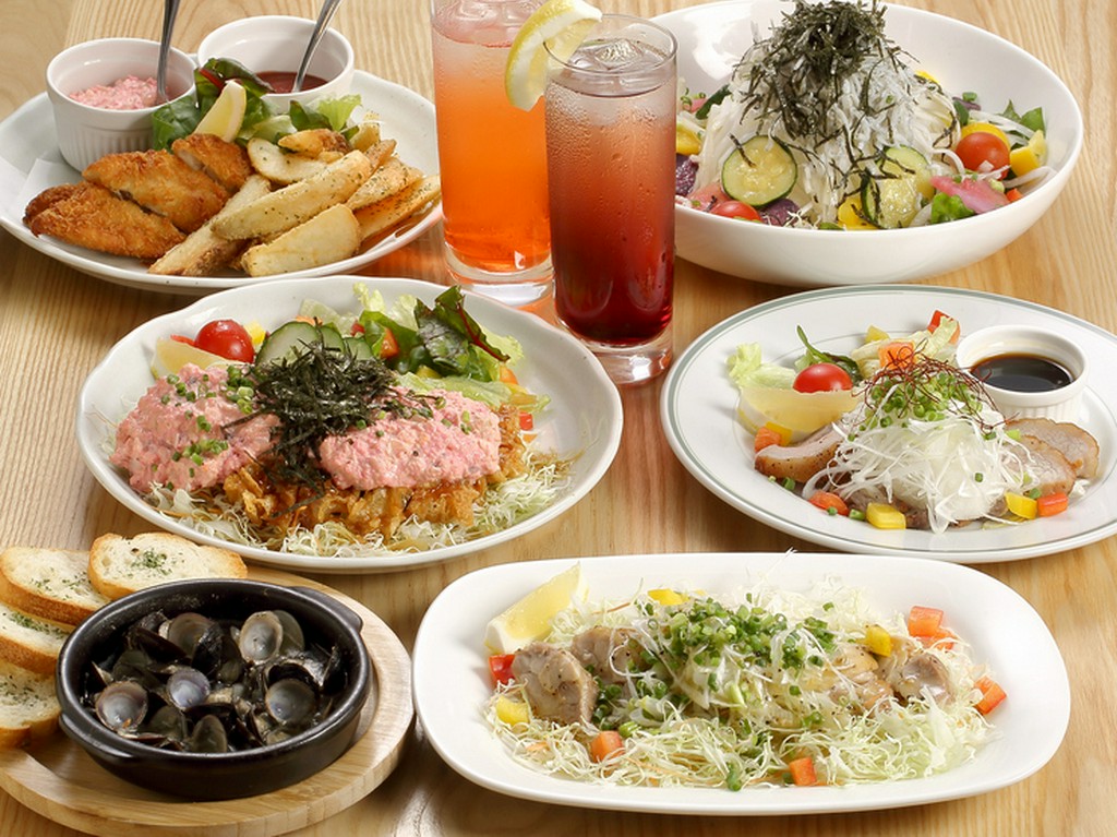 思わず写真に撮りたくなるカラフルで華やかな料理が目白押し