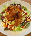 スープ付
スパイスとヨーグルトなどに漬けた鶏肉を焼いたジャマイカ料理
チリソースorケチャップ