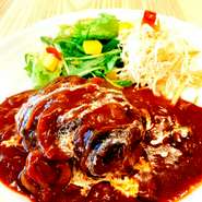 ＜火曜日＞デミグラスハンバーグ