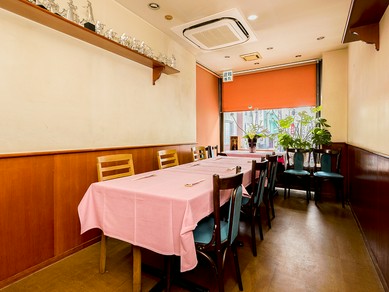 シェフのおもてなしに身をゆだねる、和やかで幸せなひととき