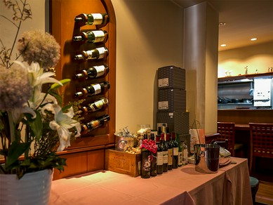 大切な人との時間を彩る、安穏な空間と鮮やかな季節の一皿