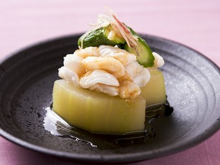 魚介と野菜の上品な組み合わせ『穴子と冬瓜のやわらか煮』