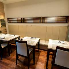 大人がゆったりと過ごせる、落ち着いた空間に