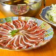 贅沢に純系名古屋コーチンをしゃぶしゃぶで◎自家製汲み上げどうふやお造り盛合せまで楽しめるコースです。