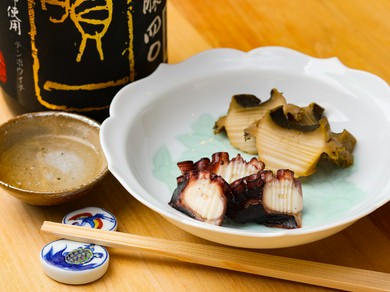広島の地酒を中心に、全国の名蔵元の日本酒を厳選してご提供