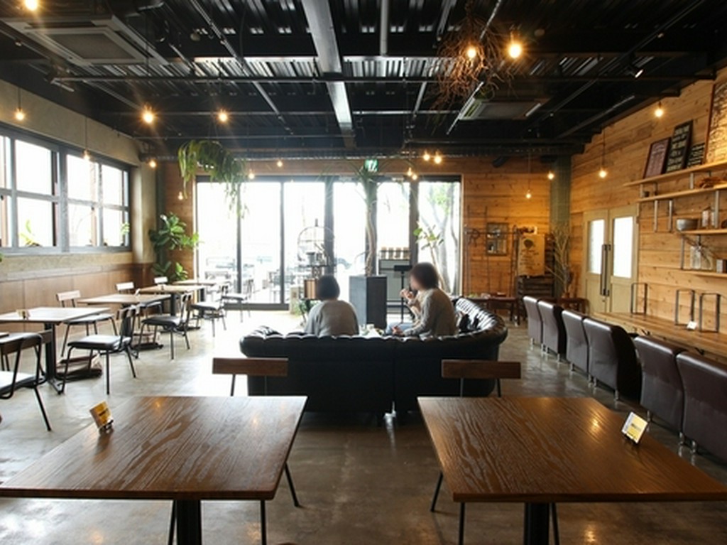 さり気ないセンスの良さが光る店内