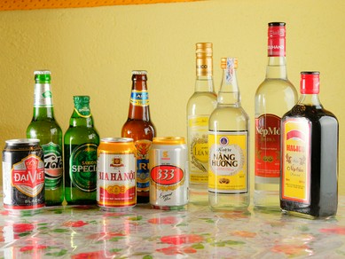 ベトナムビールが6種類、ベトナム焼酎が4種類と充実