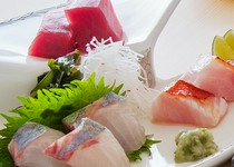 当日ご来店前のご予約OK!
比較的軽めのコースです。当日お鮨の追加もできます。