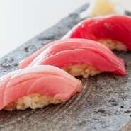 一番の旬を追い求めて、ネタ一つ一つに手間ひまを入れています