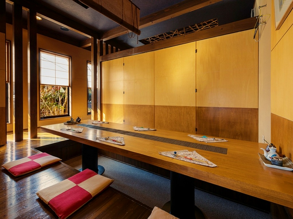 掘りごたつ(個室)のお部屋もございます。