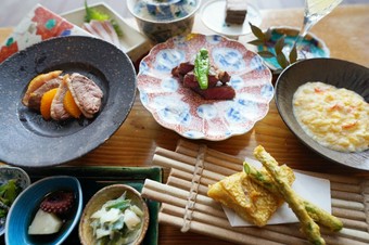 歓送迎会など各種お集り事に… こうちやさい割烹コース"(料理9品程度) お一人様 5500円