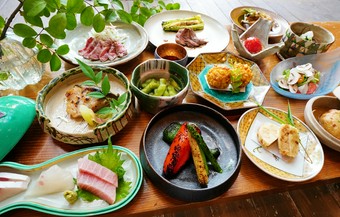 春の歓送迎会など各種お集り事に… こうちやさい割烹コース"(料理9品程度) お一人様 5500円