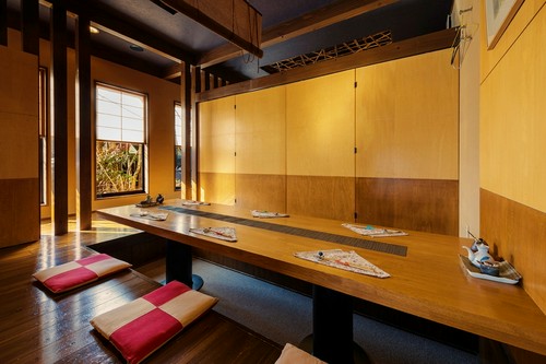 掘りごたつ(個室)のお部屋もございます