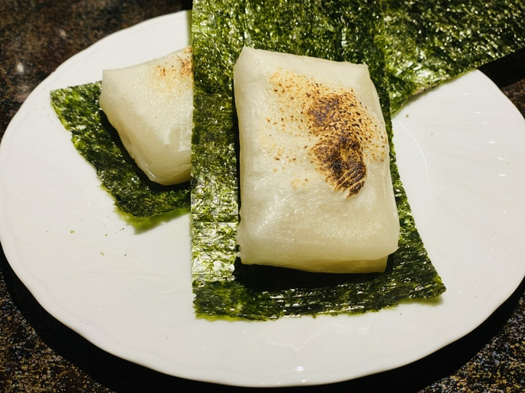 銀座名物！　切り餅の磯部巻き