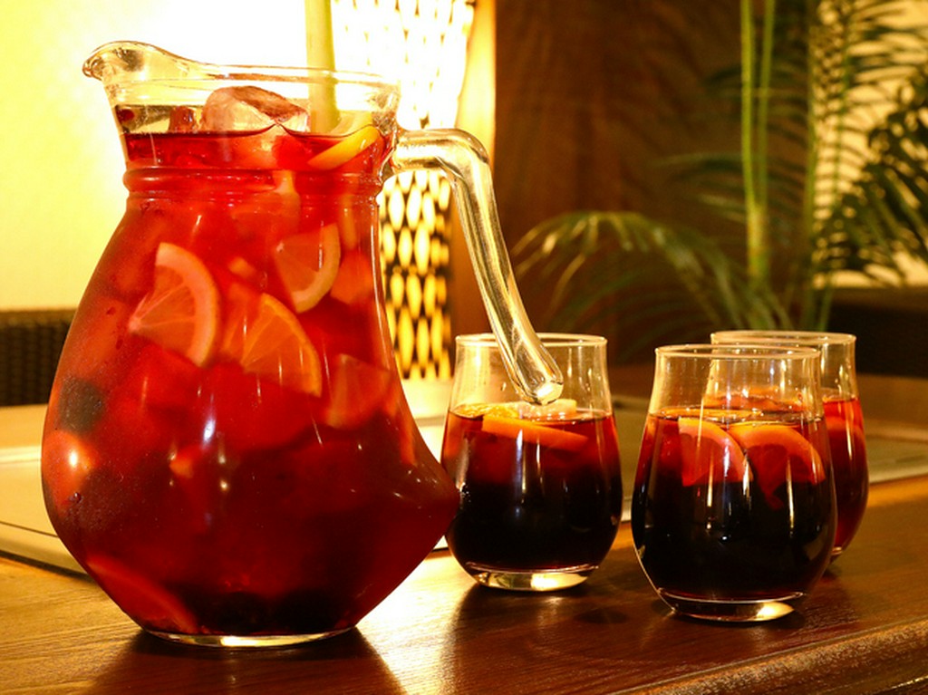 リゾート気分を更に盛り上げる酒の品揃え