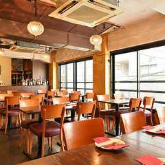 テイストの違う店内の4フロア。それぞれ貸切利用が可能