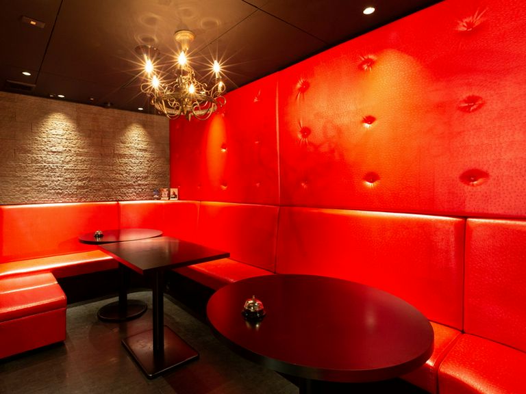 カブレッタ主催の毎月恒例イベントで、人の輪がどんどん広がる