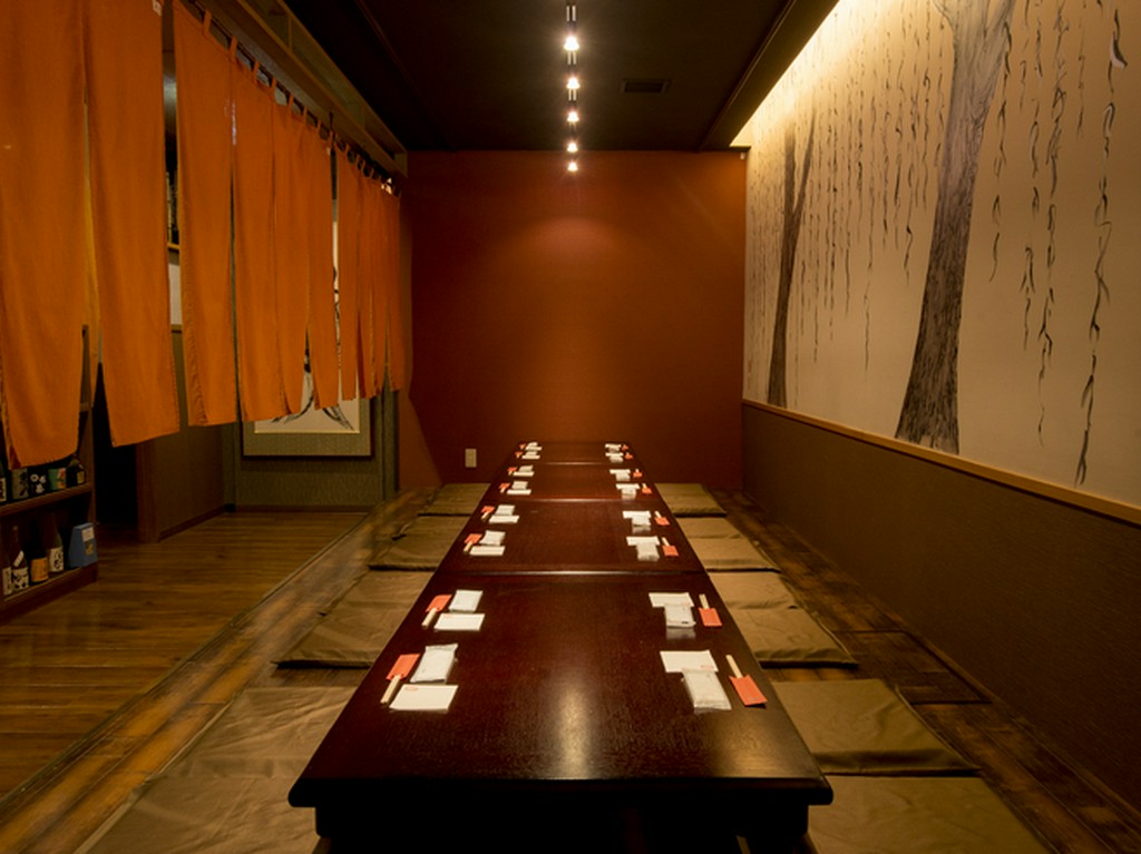 予算に合わせて相談できる「宴会コース」で充実の飲み会が叶う