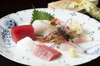 食材そのものが持つ旨みを最大限に味わう『おまかせ盛合せ』