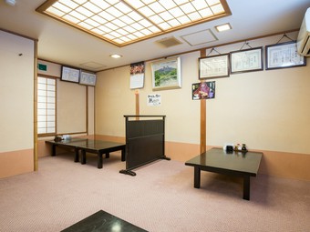 ちょっとした宴会にもぴったりの「小上がりの部屋」も用意