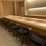 上質な江戸前寿司をゆっくり堪能頂ける当店は、大事なお客様をもてなしたいお食事にもぴったりです。