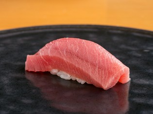 長野の鮮魚専門店で仕入れる産直の“極上鮮魚”が自慢
