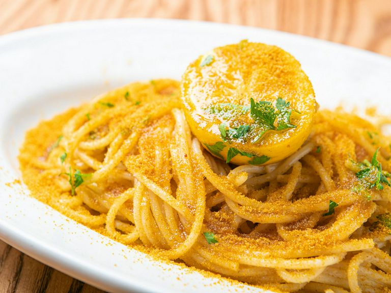 レモンとカラスミのスパゲットーニ