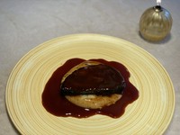 •信州牛ほほ肉の極熟赤ワイン煮込み
•トリュフ入りお芋のピュレ

※ご予約につきましては、事前にお問い合わせください