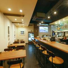 ジャズが流れる店内で二人の大切な時間をゆったりと過ごして