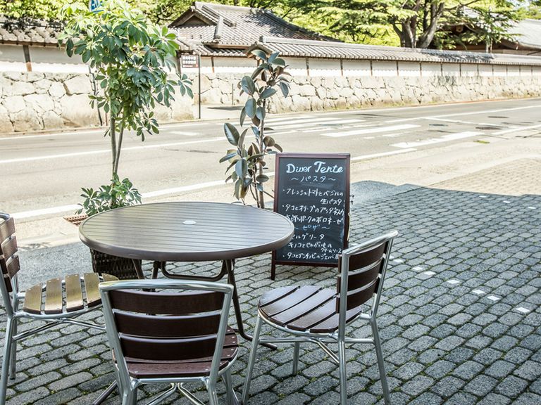 おすすめメニュー紹介中。昼夜問わず気軽に楽しめる