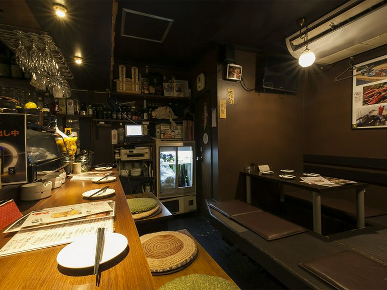 深夜3時までと遅くまで営業。気軽に足を運びたい一軒