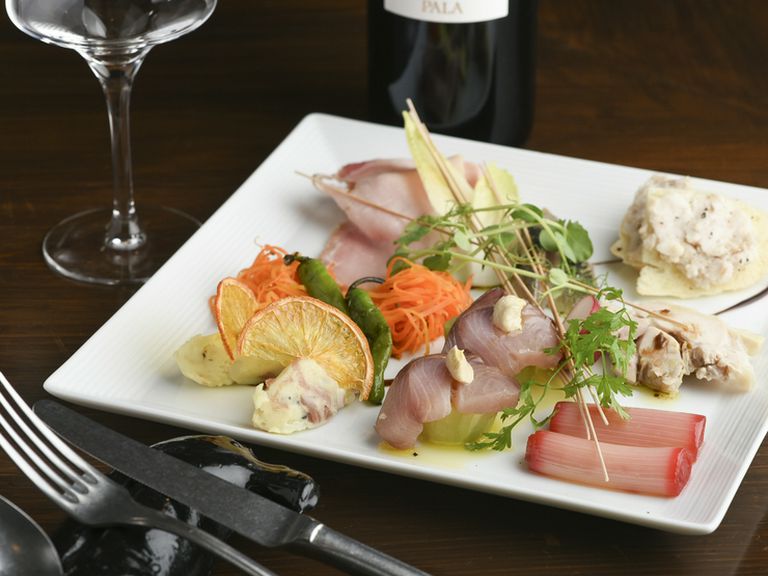 少しづついろんなものを、が楽しい『前菜盛り合わせ』