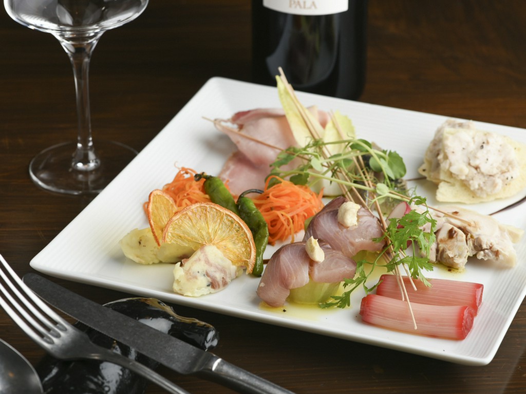 少しづついろんなものを、が楽しい『前菜盛り合わせ』