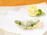 前菜・旬天ぷら九種・白ごはん・吸物・香物・デザート
⚫︎飲み物１杯付
