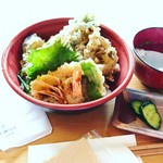 海老、魚介、野菜４　/. 海老、野菜４
　お吸物　香の物　