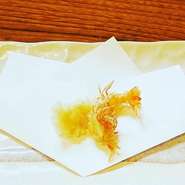 才巻海老　
ご予約の方には、生きた才巻海老をご用意いたします。